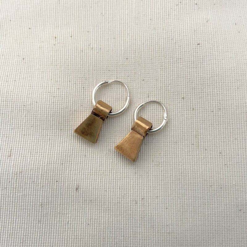 Brinco Mini Templo em Bronze