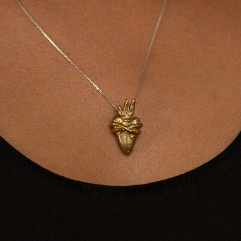 Colar Coração com Chamas