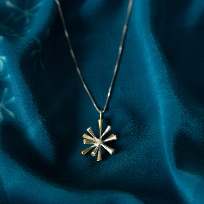 Pingente Sempre Viva dourado